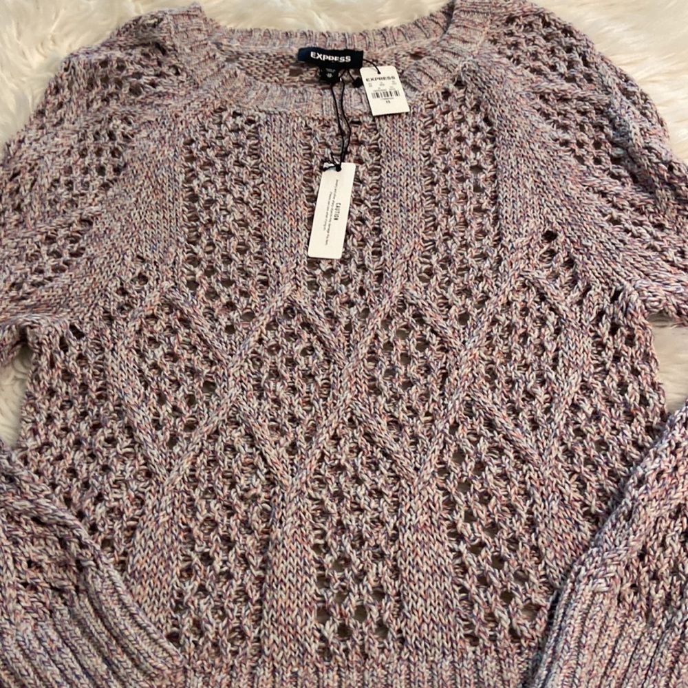 Express size XS sweater long sleeves brand new with tag length 22” bust 32” - Picture 11 of 12